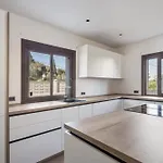 Villa Retreats